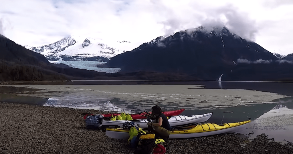Lucy Graham and Mathilde Gordon in Alaska on their kayak trip - Live in Orbit