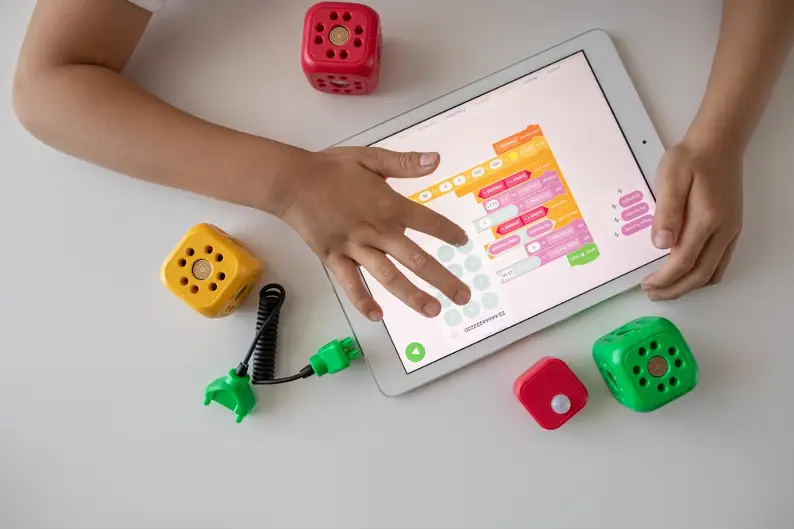 she maps stem activities for kids tablet